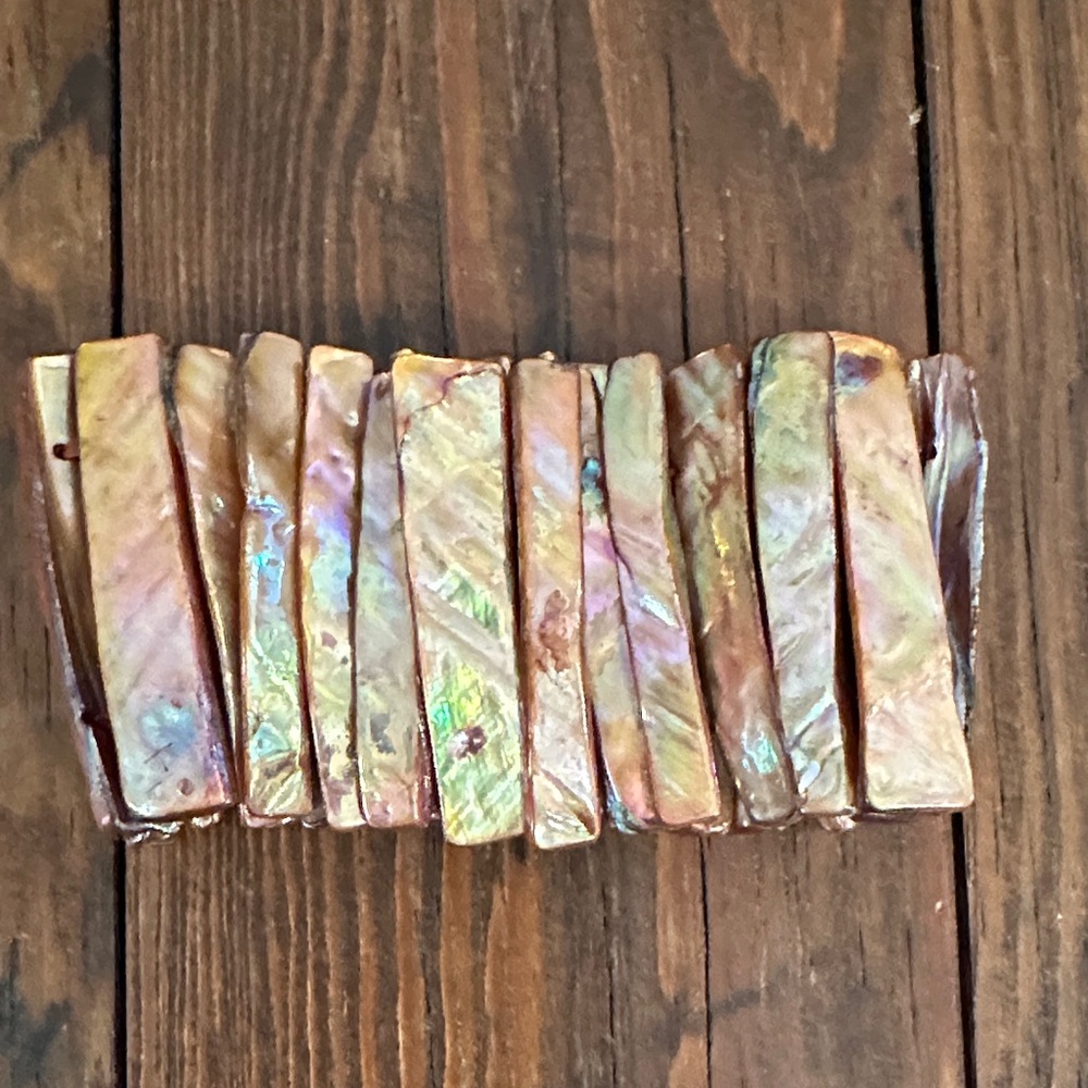 Multicolored shell bracelet